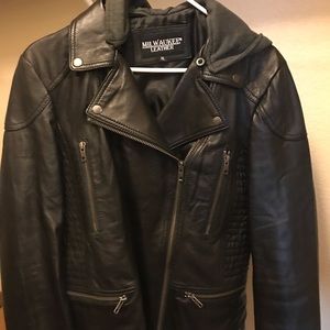 Women’s Large MILWAUKEE 100% LEATHER JACKET